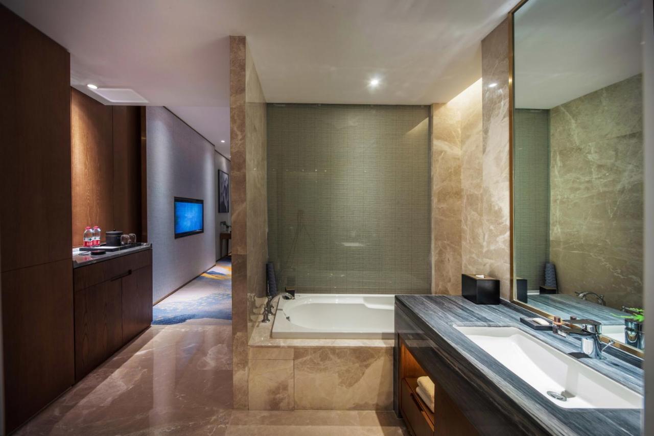 Wyndham Shiyan Downtown Hotel Exterior foto